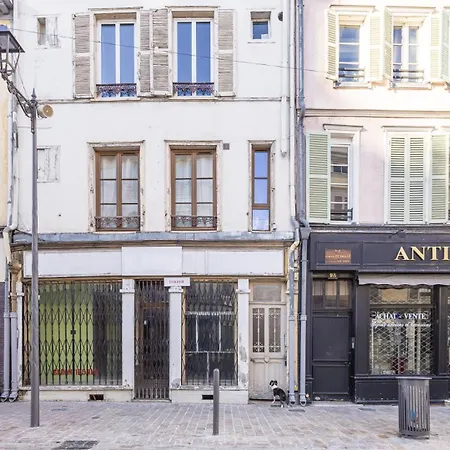 Apartment Chez Denise - Hypercentre - 4 Pers - Parking Offert Troyes